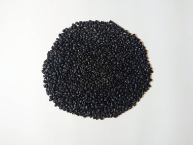 Üst veiw, siyah fasulye (vigna mungo) arka plan için beyaz kağıt dokusu, Phaseolus mungo, Food, Grains, Closeup