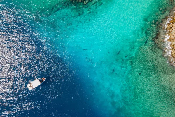 Veduta Aerea Della Barca Subacquea Nell Oceano Presso Famoso Sito — Foto Stock