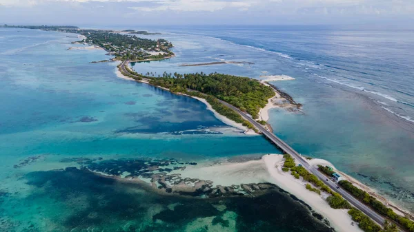 Luftaufnahme Der Tropischen Strandlandschaft Und Der Lokalen Straße Bei Addu — Stockfoto