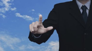 İş adamı, beyaz bulutlu, iş dünyası müşteri hizmetleri ve destek konseptiyle mavi gökyüzü üzerinde düz simge imzaladı