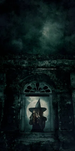 Scary Halloween Witch Standing Ancient Castle Window Wall Full Moon — Fotografia de Stock