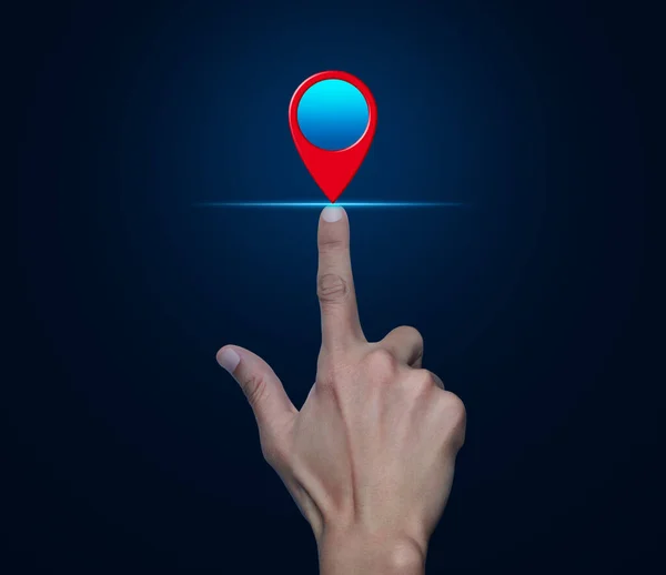 Ręczne Naciśnięcie Przycisku Lokalizacji Punktu Mapa Nad Niebieskim Tle Koncepcja — Zdjęcie stockowe