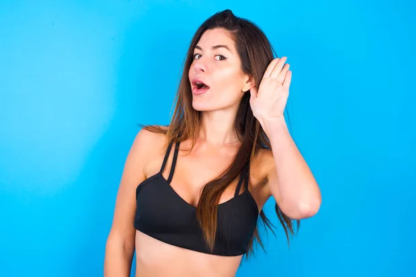 Mijn God Grappig Verbaasd Mooi Brunette Vrouw Dragen Sportkleding Opening — Stockfoto