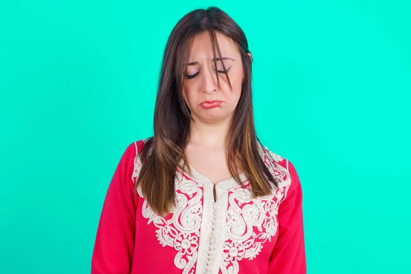 Triste Sombría Mujer Rechazada Tiene Problemas Dificultades Curvando Labio Inferior — Foto de Stock