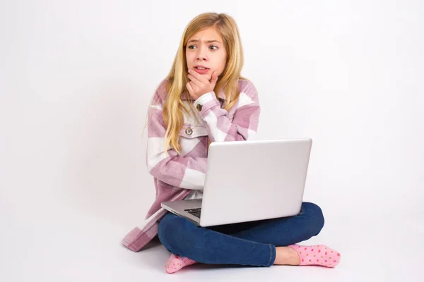 Beautiful Caucasian Teen Girl Sitting Laptop Lotus Position White Background — Stock Photo, Image