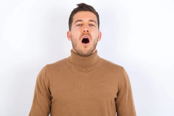 Young Caucasian Man Yawns Opened Mouth Stands Daily Morning Routine — Stock Photo, Image