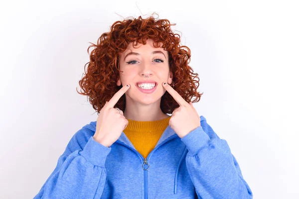 Sterke Gezonde Rechte Witte Tanden Close Portret Van Gelukkig Jong — Stockfoto