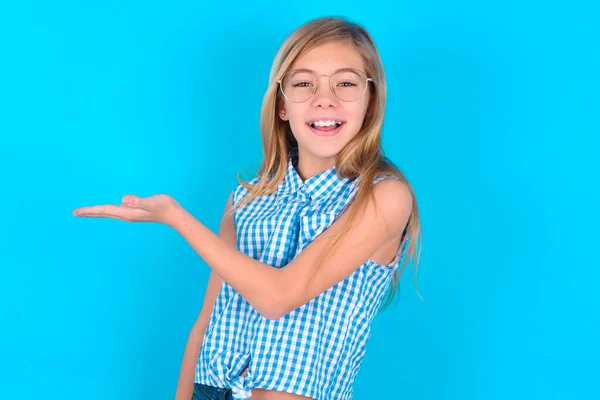 Cute Little Caucasian Kid Girl Showing Hand Studio — Stock Photo, Image