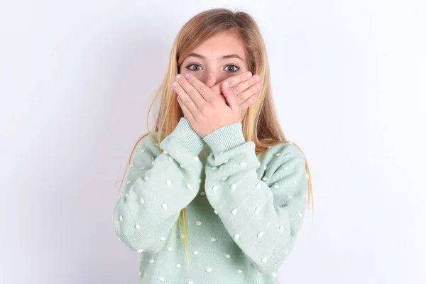 Little Caucasian Kid Girl Shocked Covering Mouth Hands Mistake Secret — Stock Photo, Image