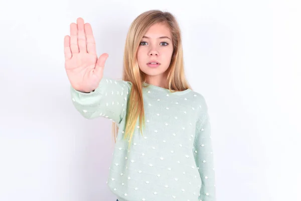 Little Caucasian Kid Girl Doing Stop Sing Palm Hand Warning — Stock Photo, Image