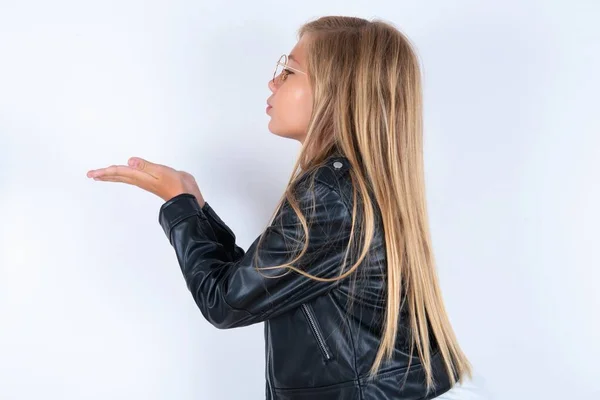 Profile Side View View Portrait Attractive Beautiful Blonde Little Girl — Stock Photo, Image