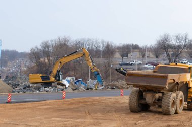 İnşaat atık sahası ezici kazıcı tozu