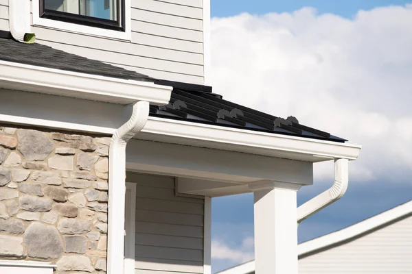 New Rain Gutter White Home Blue Sky Drain Corner — Stock Photo, Image