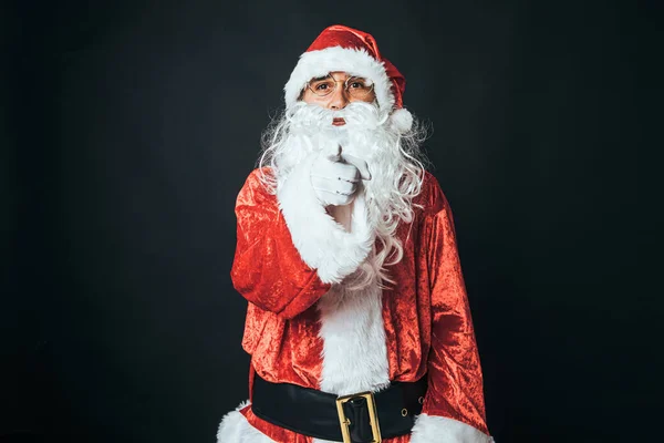 Homem Vestido Papai Noel Com Dedo Apontando Para Câmera Fundo — Fotografia de Stock