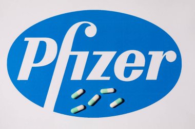 Pfizer tarafından geliştirilen Covid-19 virüsü için yeni oral antiviral tedavi hapları kavramı