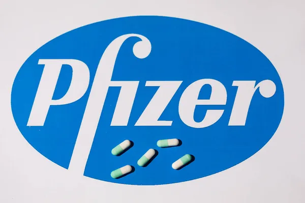 Pfizer tarafından geliştirilen Covid-19 virüsü için yeni oral antiviral tedavi hapları kavramı