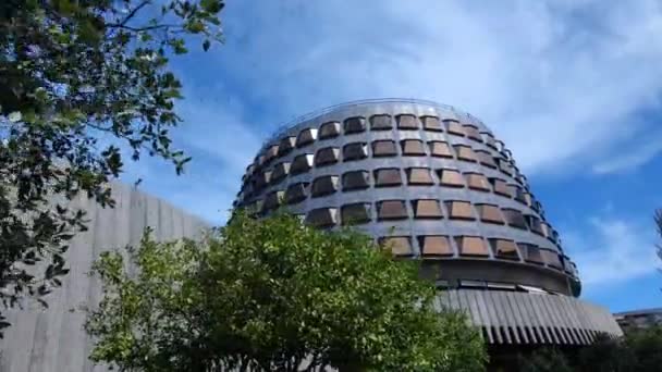 Madrid Espanha Novembro 2021 Exterior Tribunal Constitucional Espanha — Vídeo de Stock