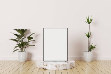 Boş bir odada, tahta zeminde bitkilerle podyum mermerde siyah dikey fotoğraf çerçevesi modeli. 3B Hazırlama.