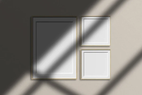 一套木制的海报相框模型在简约的房间与阴影覆盖 — 图库照片