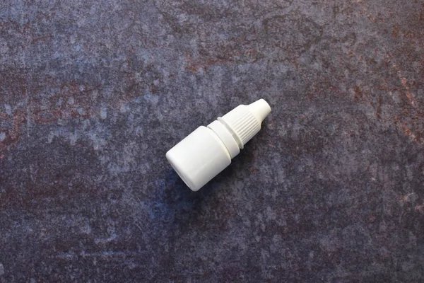 White Color Plastic Medicine Dropper Bottle — Stock Photo, Image