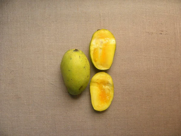 Rijp Hele Verse Chaunsa Mango — Stockfoto