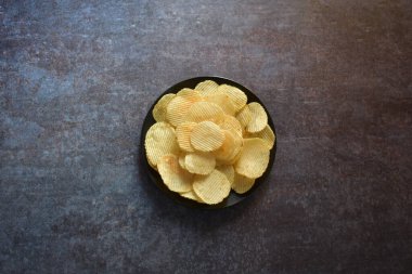 Kıtır kıvırcık patates cipsi.