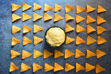 Taze lezzetli tortilla peyniri sosu