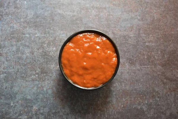 Spicy Red Chilli Sauce Bowl — Stock Photo, Image