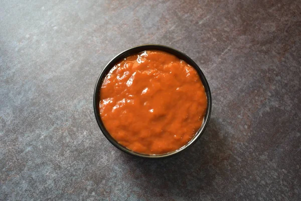 Spicy Red Chilli Sauce Bowl — Stock Photo, Image