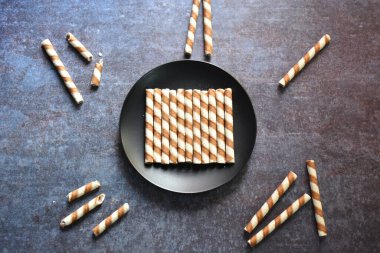 Çıtır çıtır taze gofretli kurabiye.