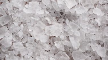Beyaz renk aromatik ağdalı kafur kristali