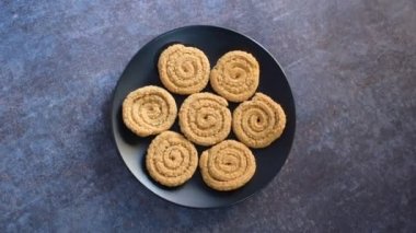 Chakli kızartılmış Hint geleneksel lezzetli atıştırmalıkları.