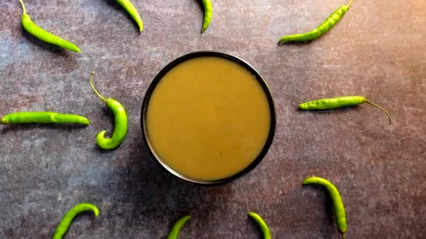 Świeży Pikantny Zielony Sos Chili — Wideo stockowe