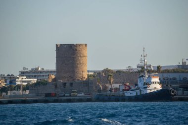 09 15 2021 Rodos Yunanistan gemisi adadan ayrılıyor