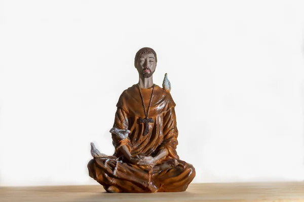 Katolik Kilisesi 'nden Aziz Francis Meditasyonda.