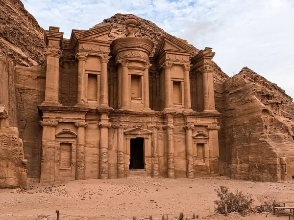 Vista Panorámica Del Histórico Monasterio Petra Jordania — Foto de Stock