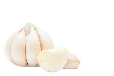 Sarımsaklı beyaz arkaplan