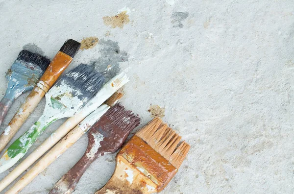 Painters Brush Smears Paint Put Dirty Color — Stock Photo, Image