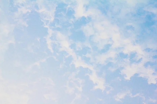 青い空の抽象的な背景 — ストック写真