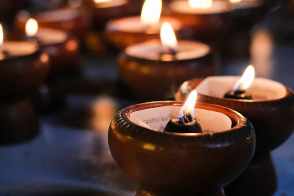 Velas Borrosas Fondo Oscuro — Foto de Stock