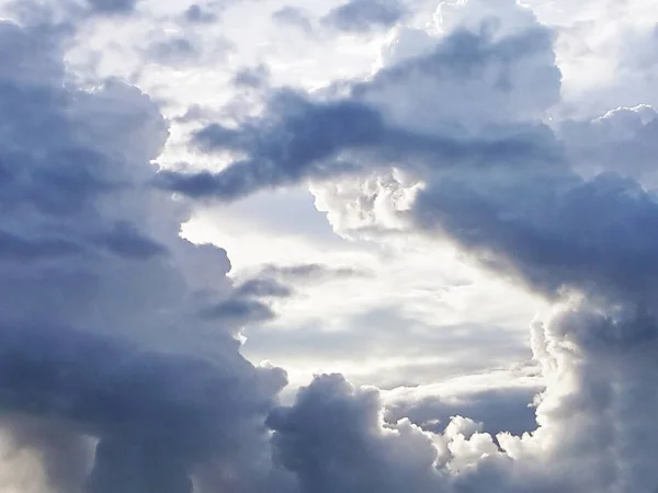 曇り雨の抽象的な背景 — ストック写真