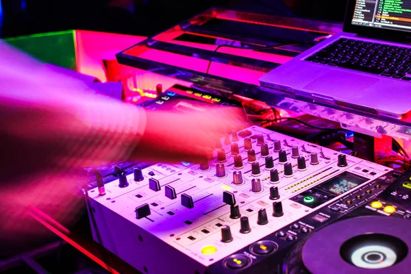 Djs Turntablism Turntables Plate Mixer Night Party Pub Motion Blur — Stock Photo, Image