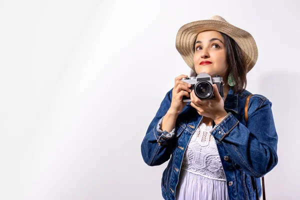 Tourist Girl Taking Pictures Her Retro Camera Travel Concept — Zdjęcie stockowe