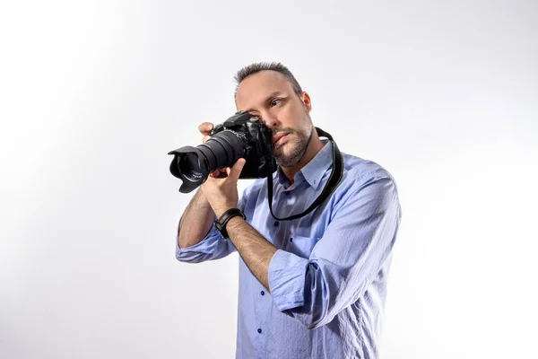 Photographer Posing Model His Camera — Zdjęcie stockowe