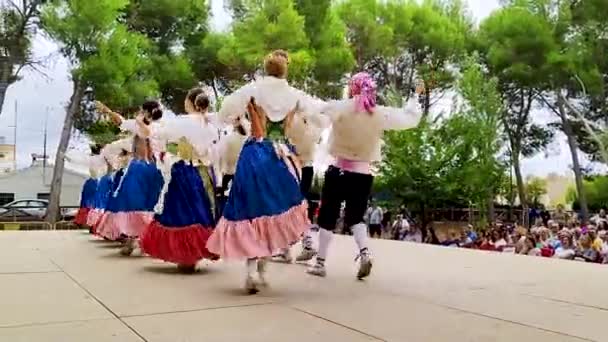 Фольклорные Танцы Традиционные Танцоры Исторических Костюмах Испании — стоковое видео