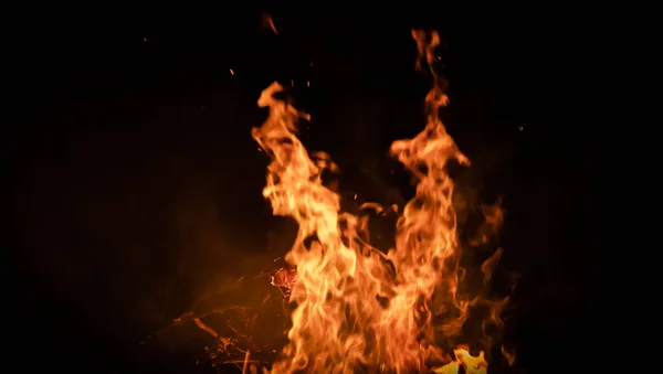 Feuerflammen Auf Schwarzem Hintergrund Brand Burst Textur Für Banner Hintergrund — Stockfoto