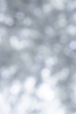 Beyaz bulanık arkaplan. Gri soyut arka plan. Doğanın yumuşak arkaplanı soyut arkaplan. Duvar kağıdı veya arkaplan için kullanılır