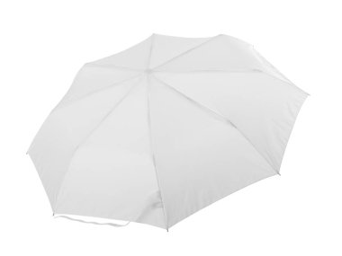 Düz beyaz katlanmış şemsiye beyaz arkaplanda izole