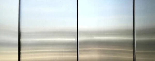 Reflexão Luz Uma Superfície Metal Brilhante Fundo Painel Aço Inoxidável — Fotografia de Stock