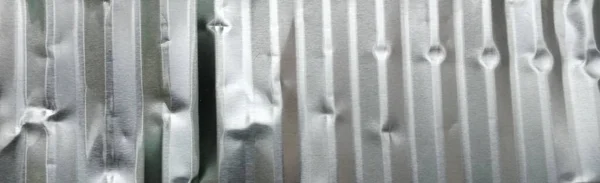 Серебряная Фольга Грубой Текстурой Фона Смятая Бумага Неровная Поверхность — стоковое фото